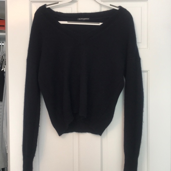 Dark navy brandy Melville sweater - Picture 1 of 3